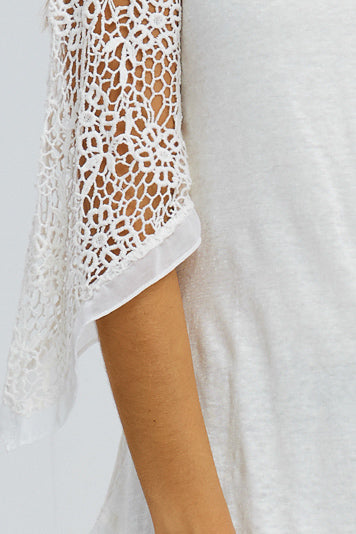 Lace Quarter Sleeve Chiffon Hem Top in Cream